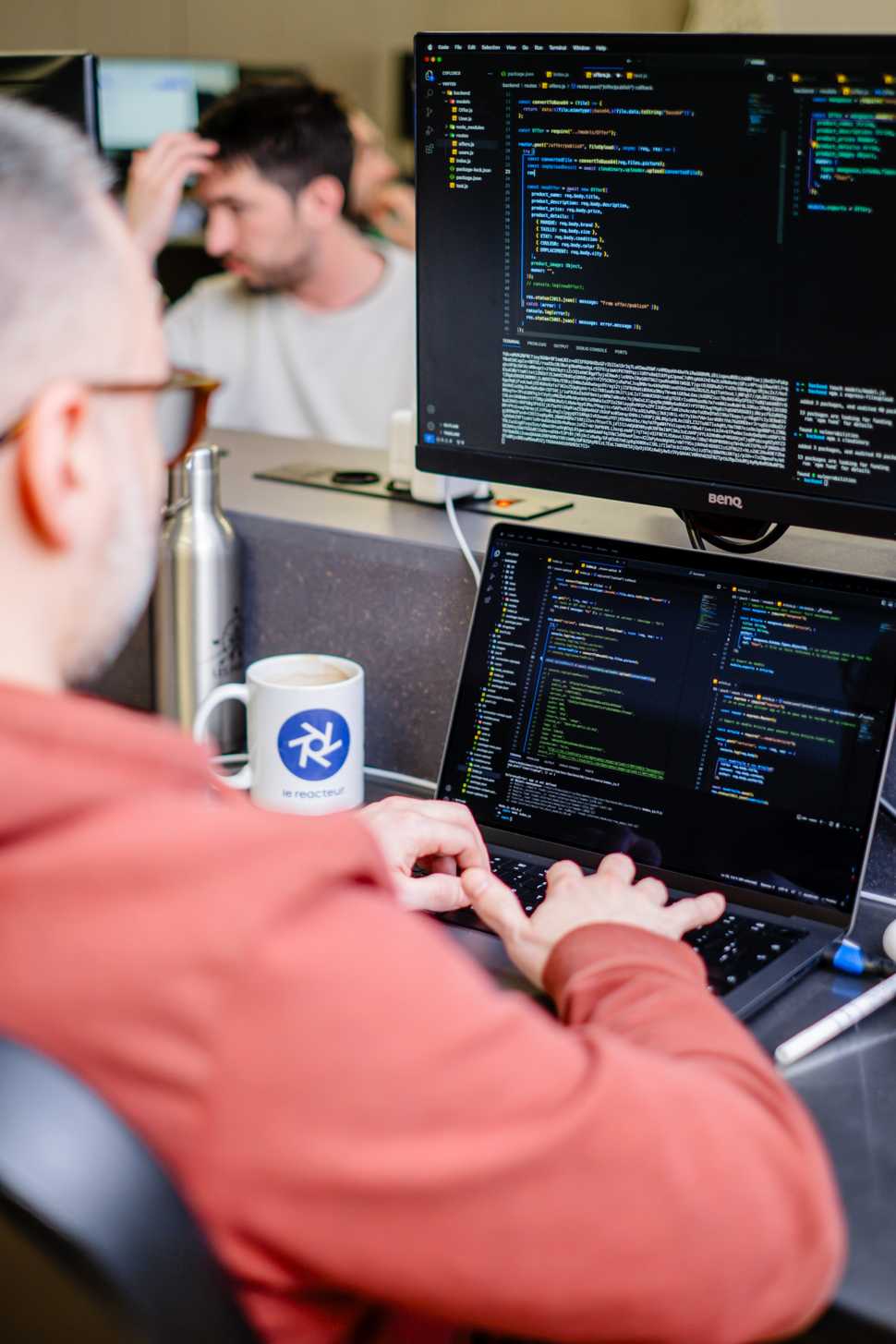 Élèves du Reacteur en train de coder